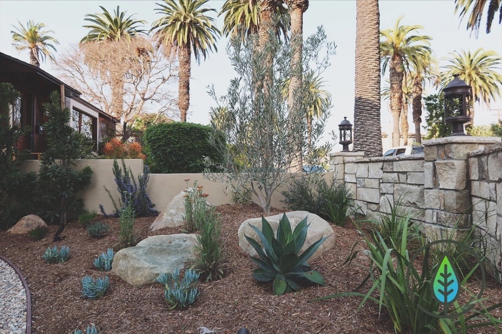 Landscaping by SM Brothers Landscape, Inc. - Photo 4