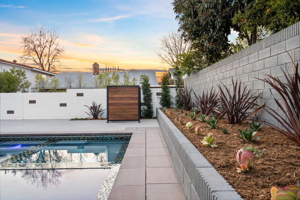 SM Brothers Landscape, Inc. - Photo 10