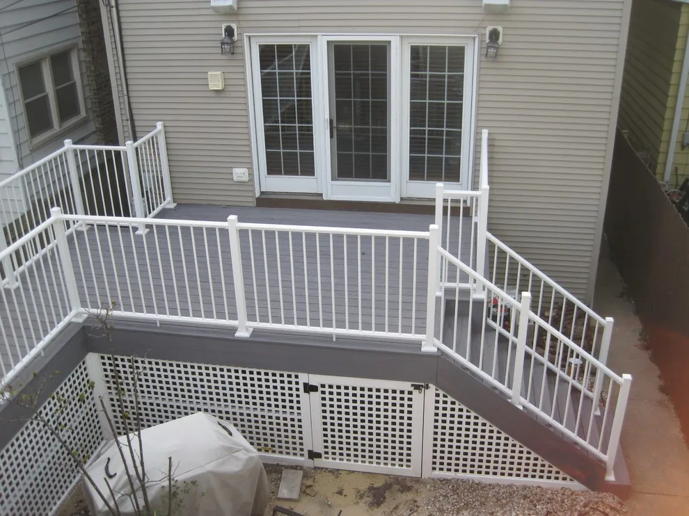 Lincoln Square Roof Deck in Chicago by Unique Deck Builders - Photo 3