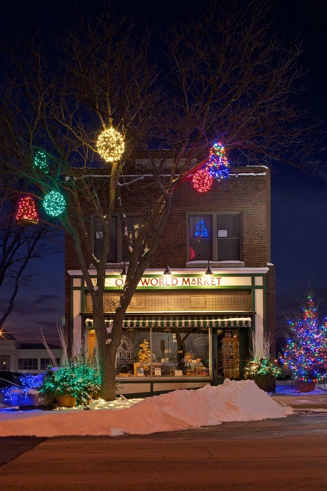 Holiday Marvels by Smalls Landscaping - Photo 2