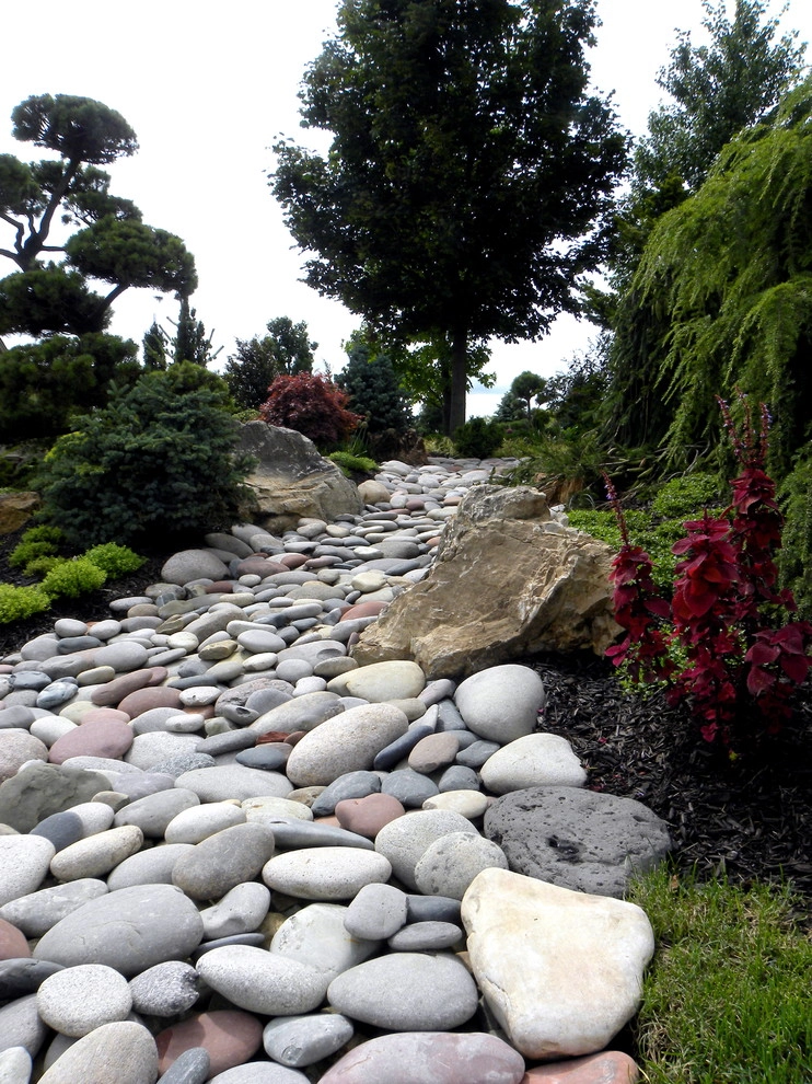 Creating enclosure and shade with Landscaping by Smalls Landscaping - Photo 12