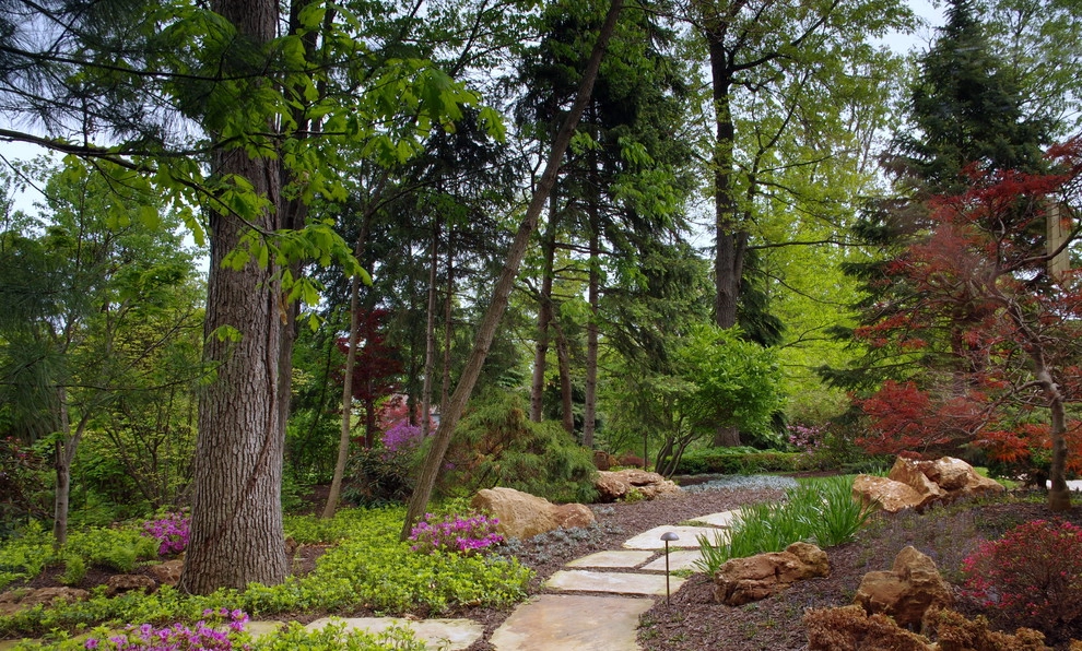 Chesterton, Indiana shade landscape garden by Smalls Landscaping - Photo 2