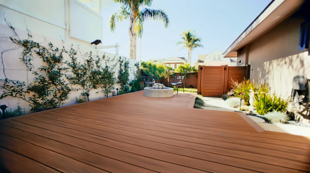 Mahogany - Retro Series - Ventura, CA by TimberTech - Photo 2