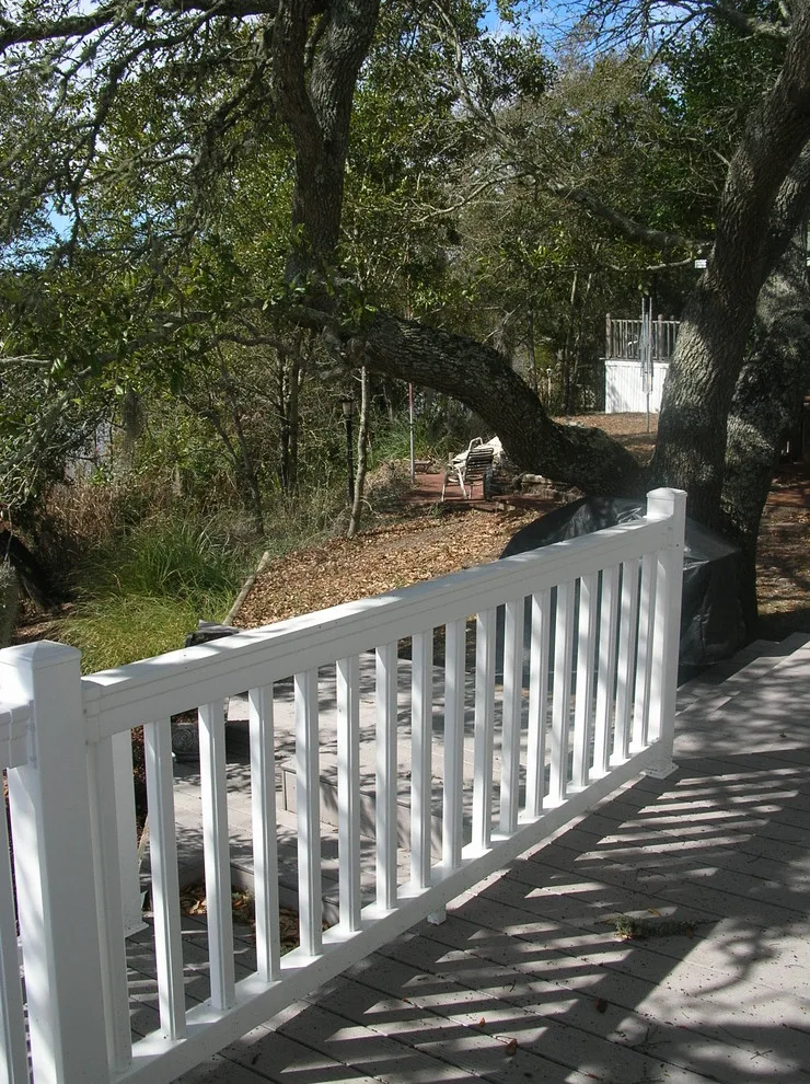 Ocean Breeze Exterior - Photo 13