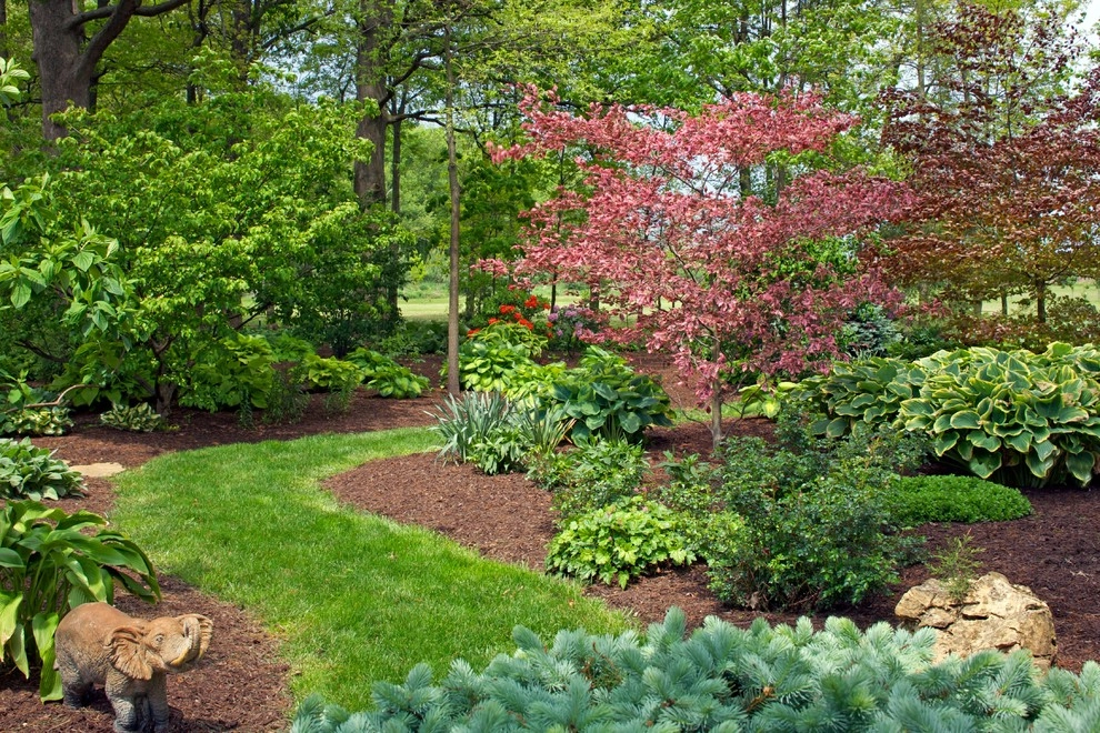 Northwest Indiana Marshall Residence by Smalls Landscaping - Photo 5