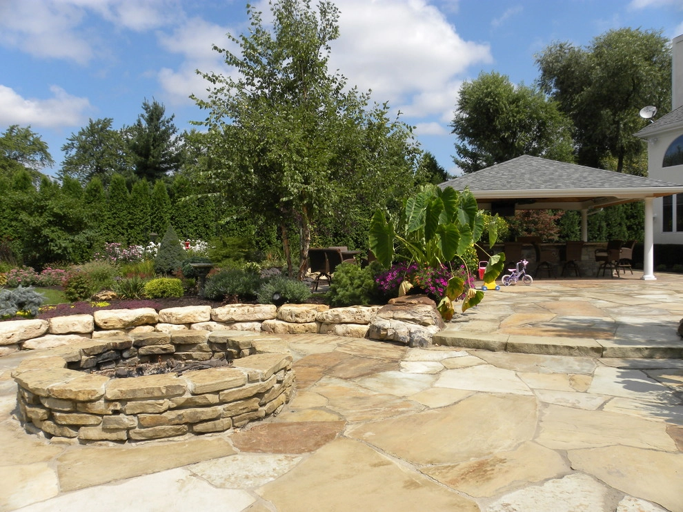 Chicago Luxury Outdoor Kitchens by Smalls Landscaping - Photo 13