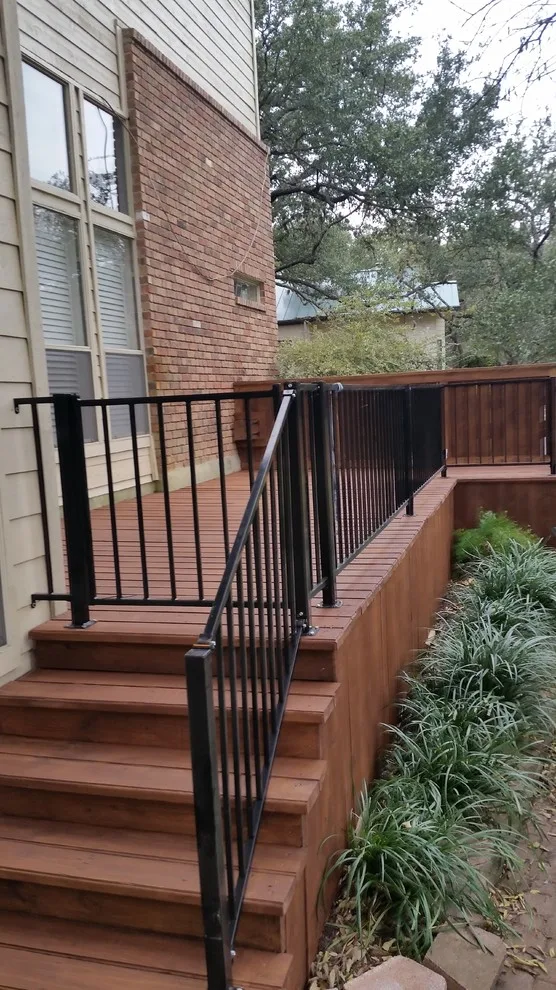 Metal Railing by San Antonio Stain Inc - Photo 2