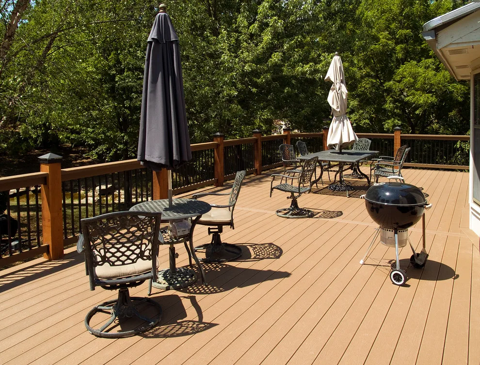 Meyer - Evergrain Composite Decking in Kansas City by Moonlight Decks LLC - Photo 12