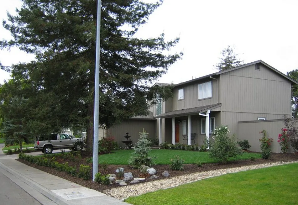 Miller Outdoor Design by Tarantino's Yardscapes - Photo 2