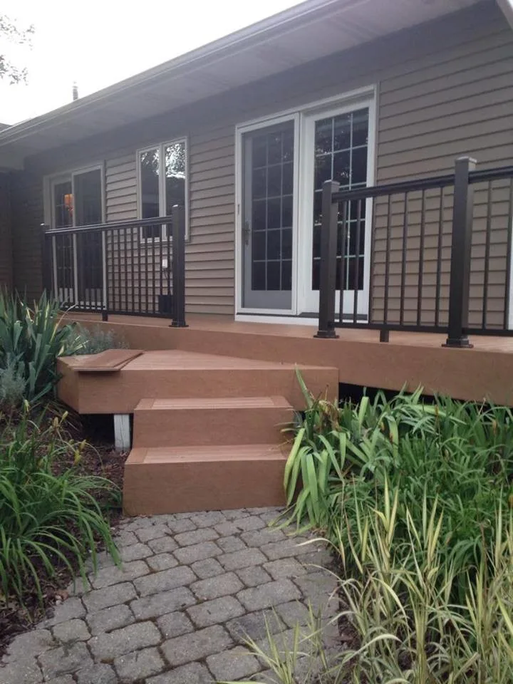 Milwaukee Residential Deck Initiative by Williams Aluminum Railing - Photo 5