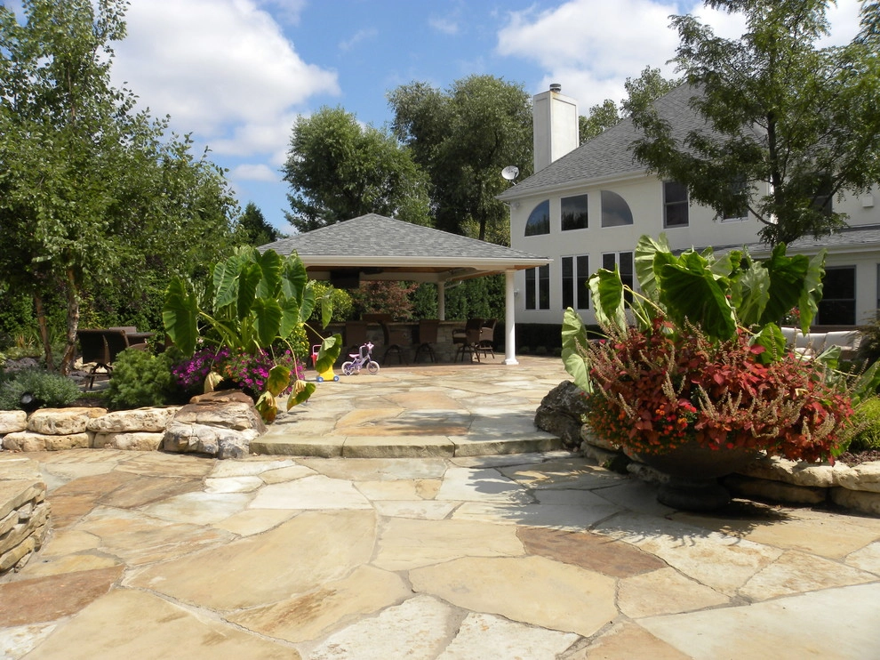 Chicago Luxury Outdoor Kitchens by Smalls Landscaping - Photo 7