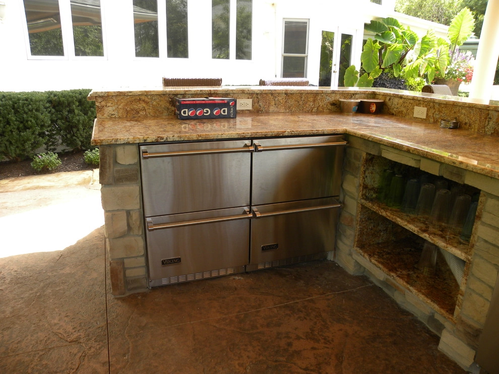 Chicago Luxury Outdoor Kitchens by Smalls Landscaping - Photo 6