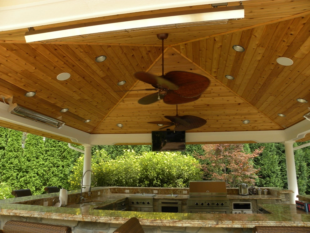 Chicago Luxury Outdoor Kitchens by Smalls Landscaping - Photo 4