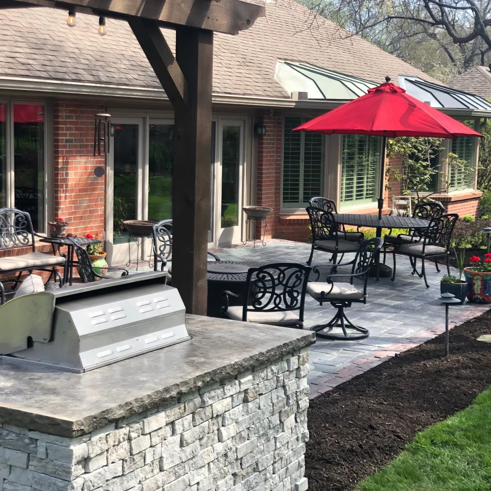 Mission Hills Paved Patio by Kansas City Hardscapes - Photo 6