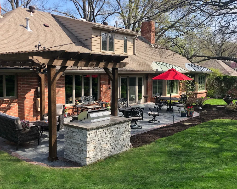 Mission Hills Paved Patio by Kansas City Hardscapes - Photo 7