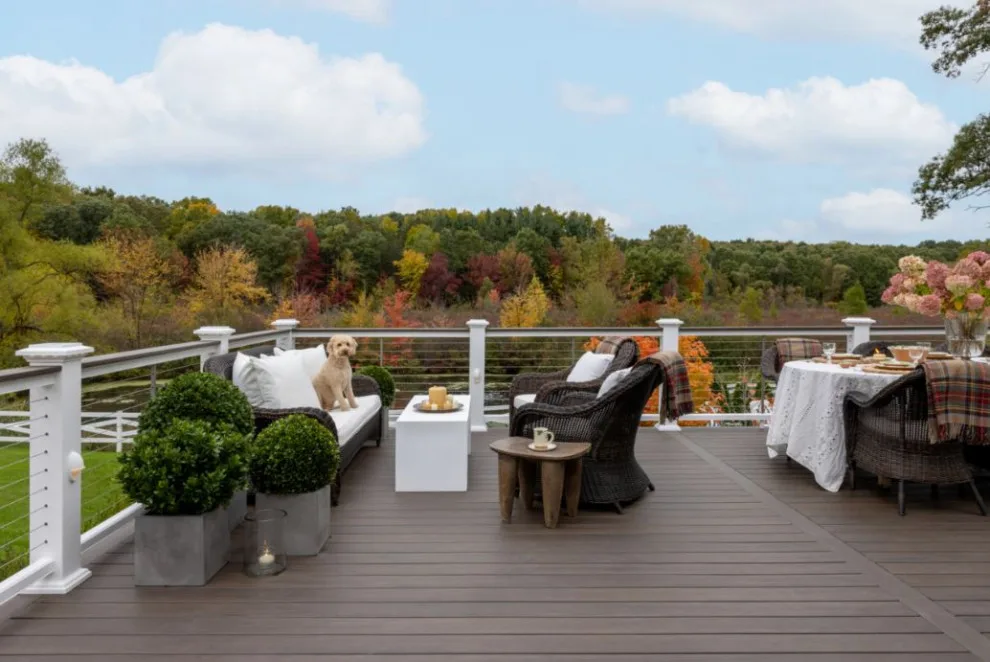 Mocha - Heritage Series - Pinckney, MI by TimberTech - Photo 4