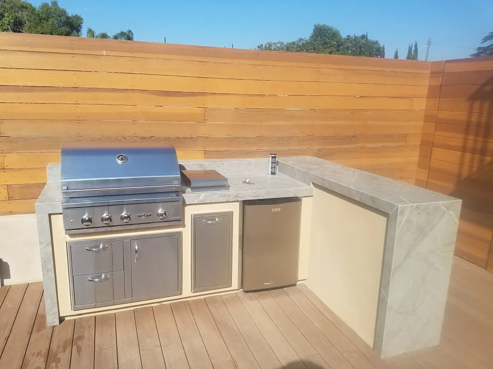 Contemporary L-shaped alfresco kitchen by L.A. Custom Grill Islands - Photo 4