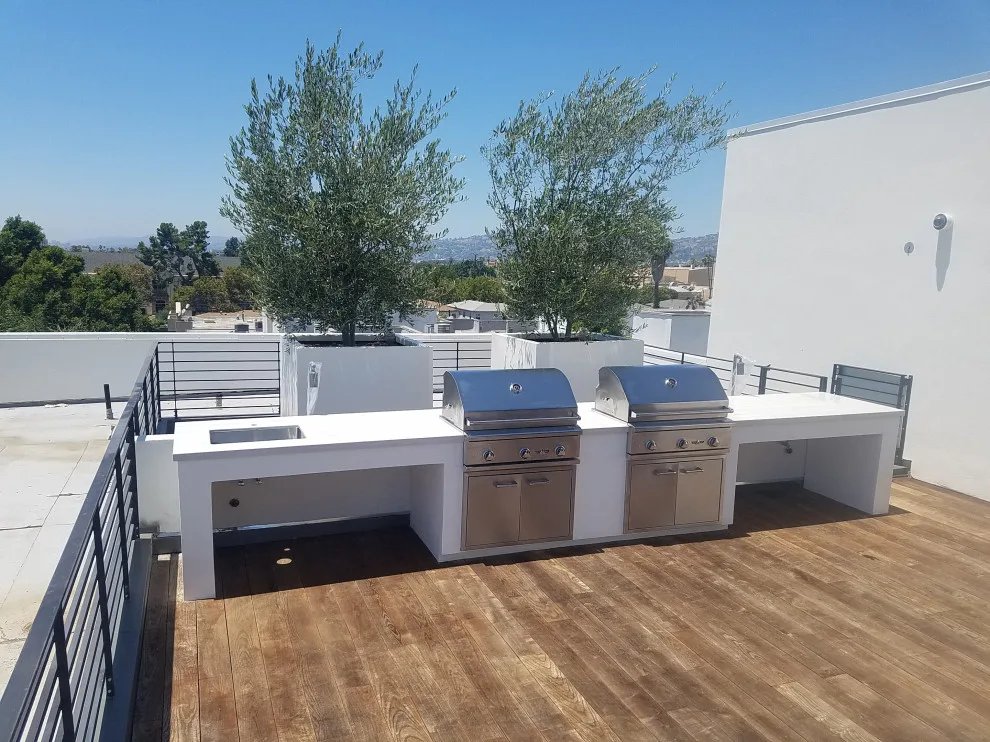 contemporary outdoor cooking area by L.A. Custom Grill Islands - Photo 2