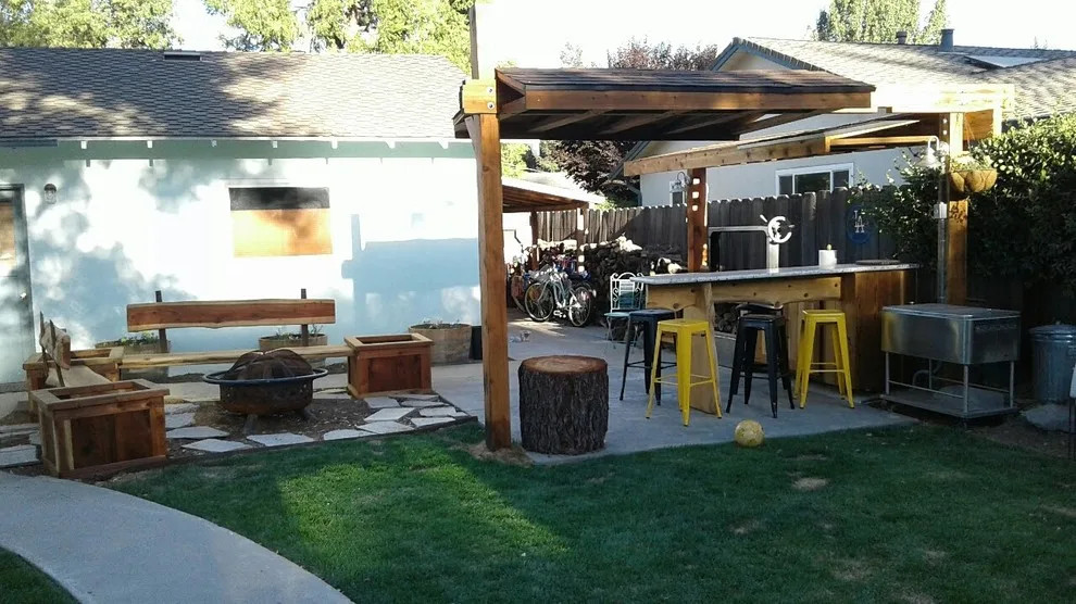 Modesto outdoor grilling space by Diamond K Woodworks LLC - Photo 2