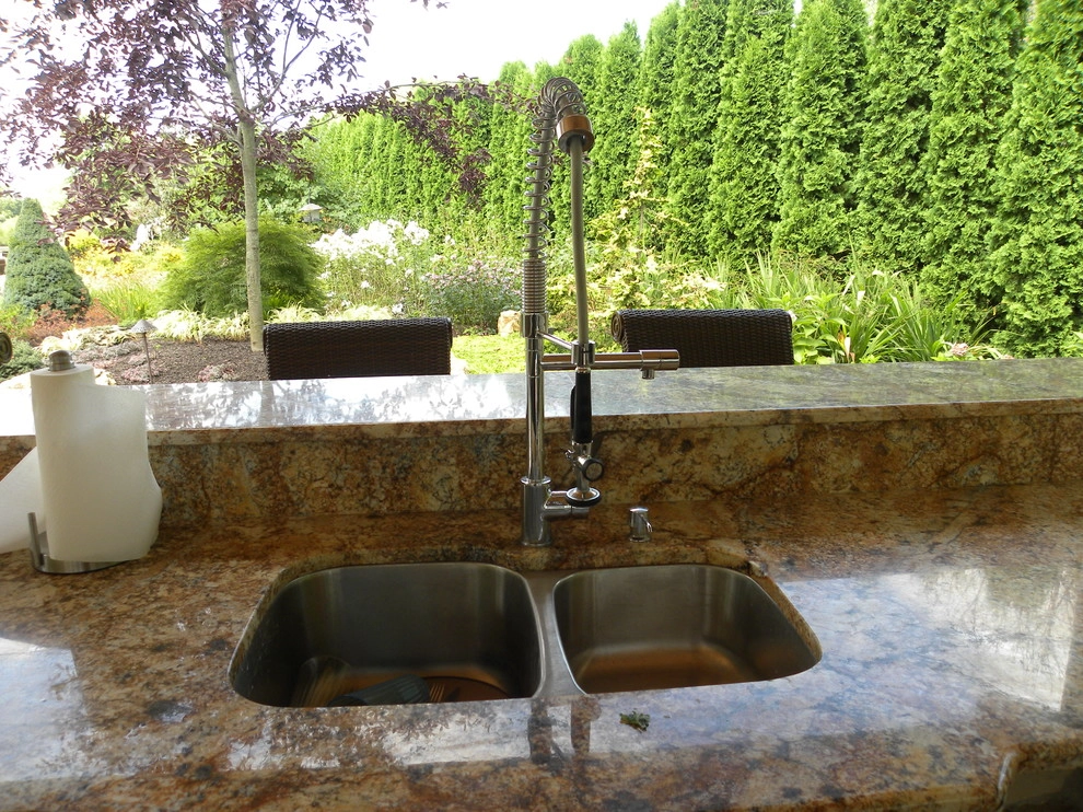 Chicago Luxury Outdoor Kitchens by Smalls Landscaping - Photo 3