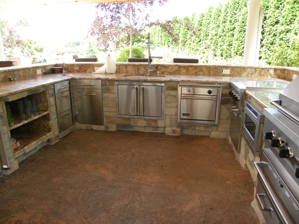 Chicago Luxury Outdoor Kitchens by Smalls Landscaping - Photo 9