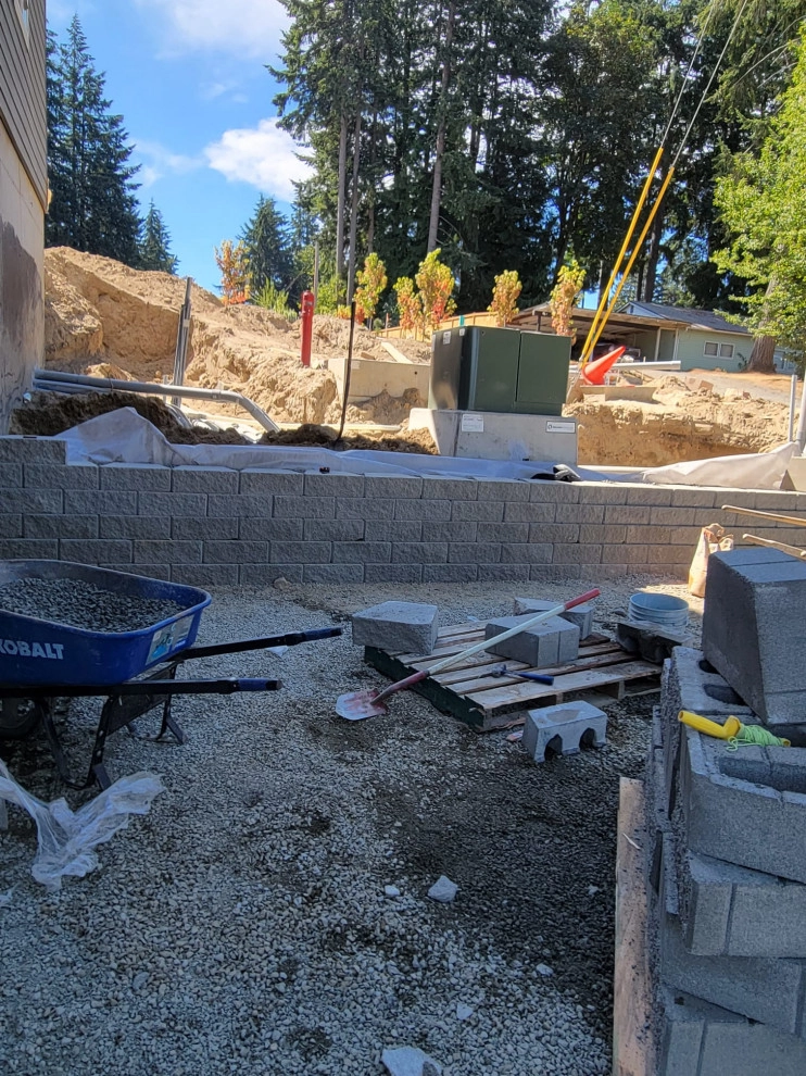 Block Wall by Mendoza Landscaping LLC - Photo 3