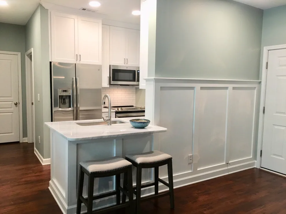 Renovated condo kitchen by Michelle McKoy Designs - Photo 5