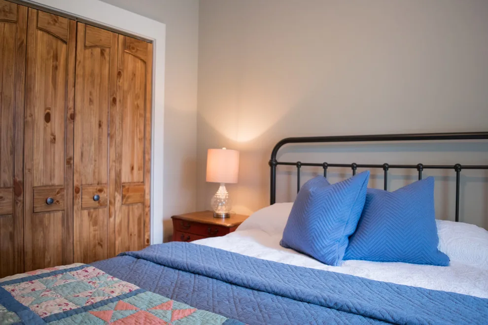 Renovated Craftsman Townhouse by RYS Interior Consulting - Photo 9