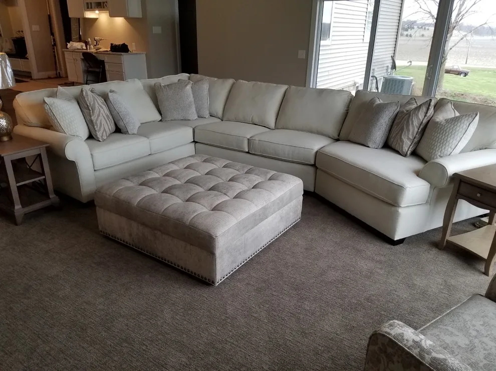 Renovated Farmhouse by Susan Knox For Ethan Allen Peoria, IL - Photo 2