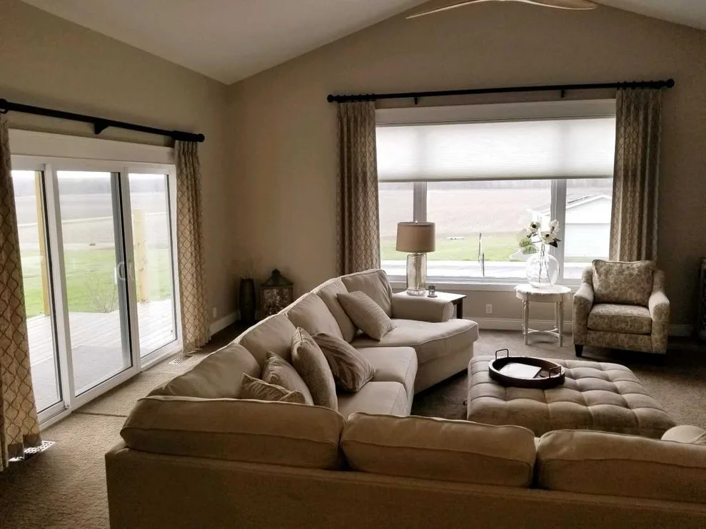 Renovated Farmhouse by Susan Knox For Ethan Allen Peoria, IL - Photo 3