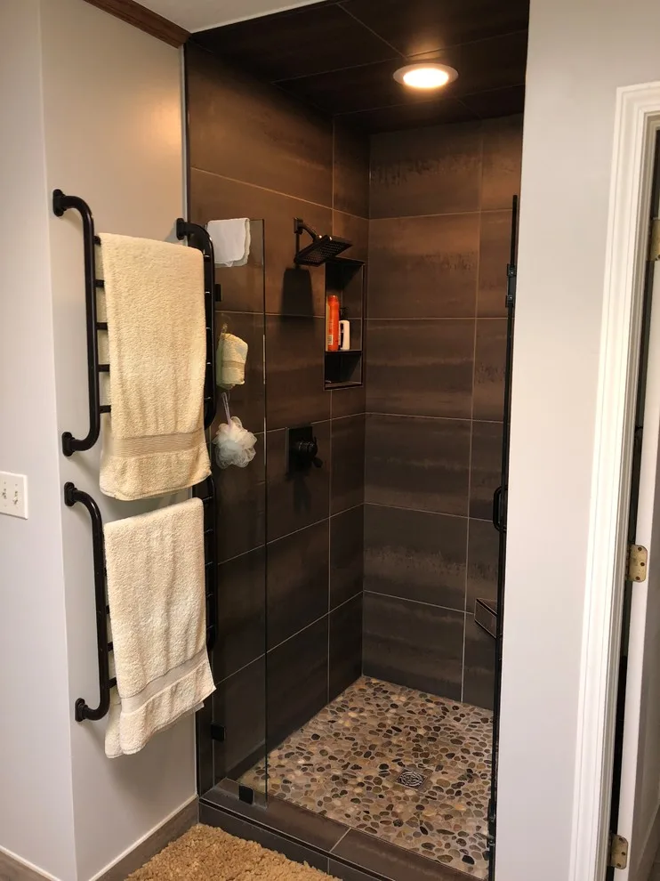 Revised soft renovation in transitional design by Molly Gerkin Johnston Interior Designer - Photo 3