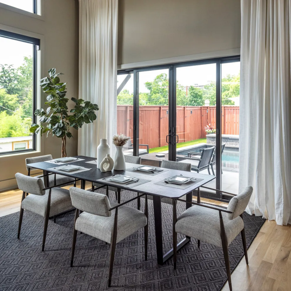 City Chic Retreat by Marcelle Guilbeau Interior Design - Photo 10