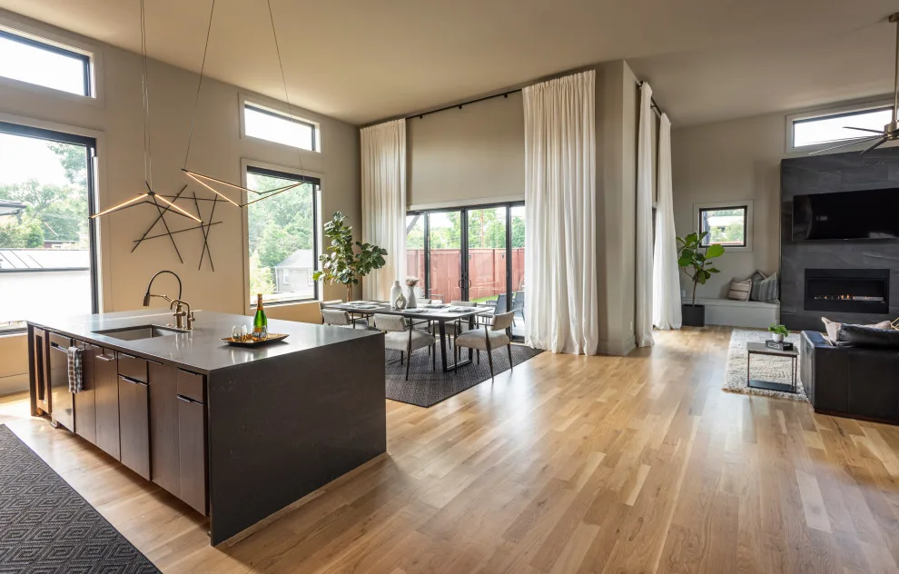 City Chic Retreat by Marcelle Guilbeau Interior Design - Photo 18