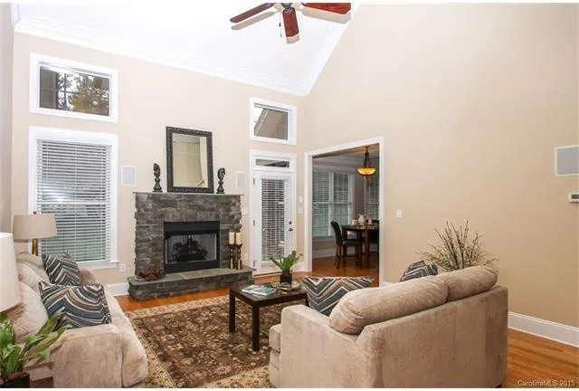 Staged Vacant Home Sold in 4 Weeks with Multiple Offers by R.D. London Studios - Photo 15