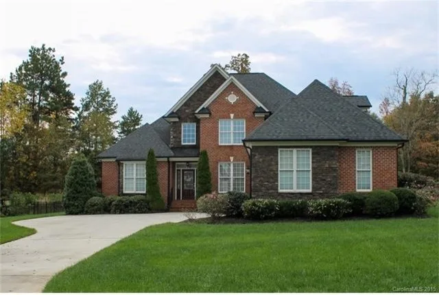 Staged Vacant Home Sold in 4 Weeks with Multiple Offers by R.D. London Studios - Photo 7