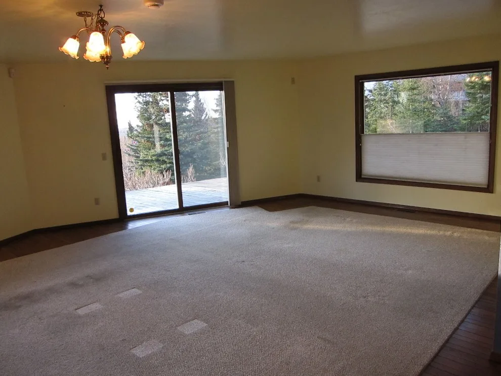 Anchorage Hillside Vacant Home Staging by Northern Lights Home Staging And Design - Photo 3