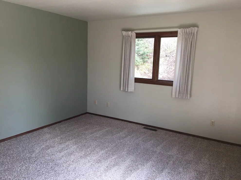 Anchorage Hillside Vacant Home Staging by Northern Lights Home Staging And Design - Photo 7