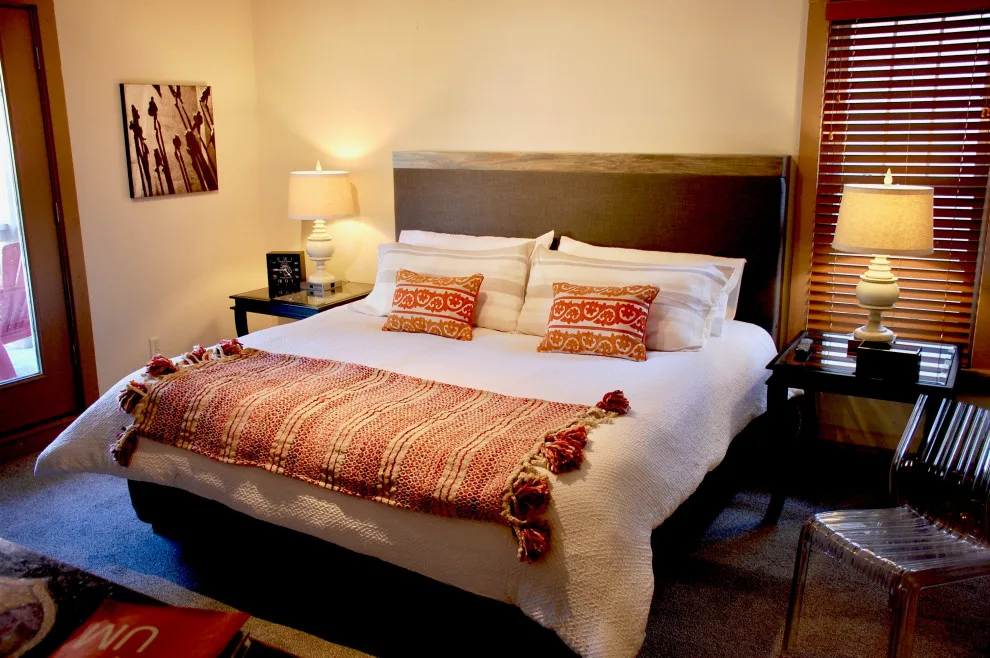 Valentine Road Home Staging by Howard Fischer Design - Photo 6