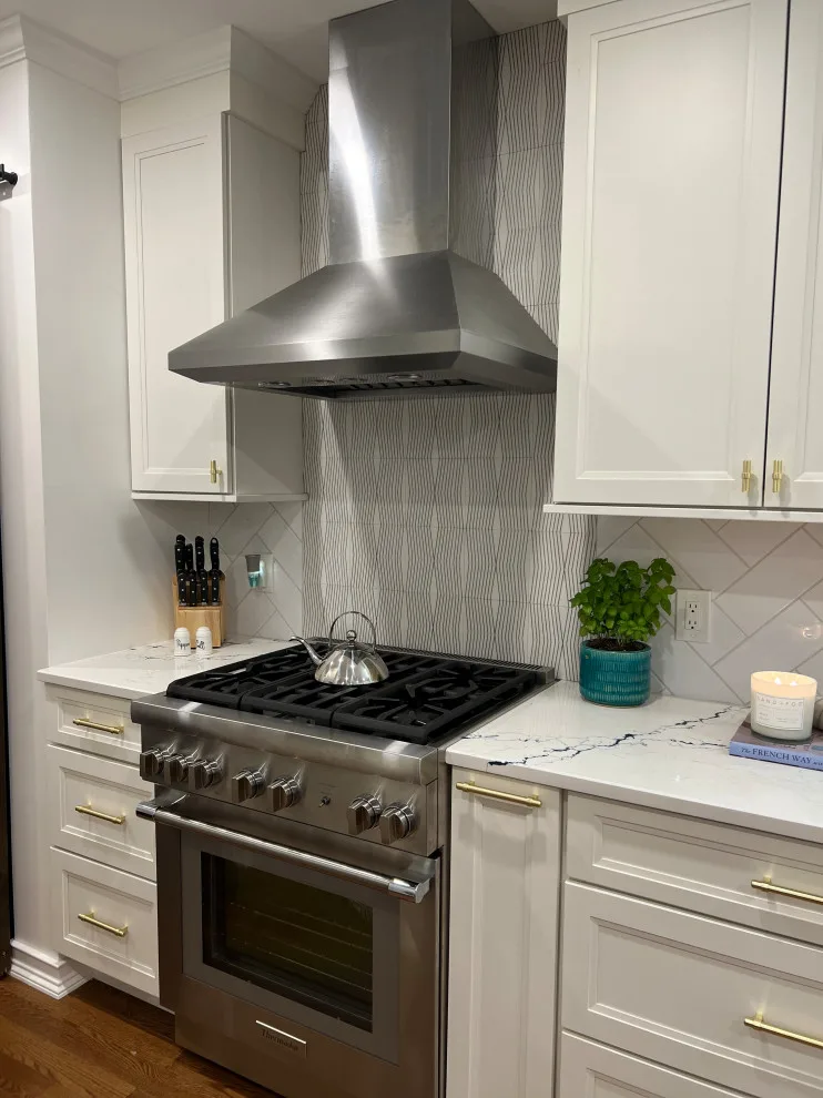 Valley Stream, NY Kitchen Remodel by Studio Katherine G - Photo 3