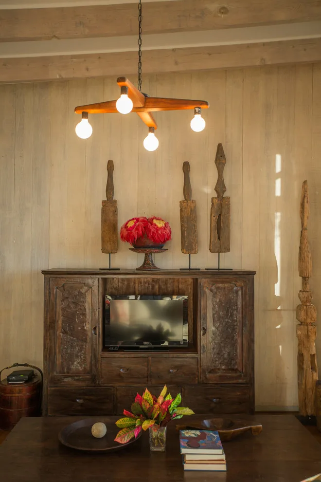 Retro Coastal Elegance by Fine Design Interiors, Inc. - Photo 4