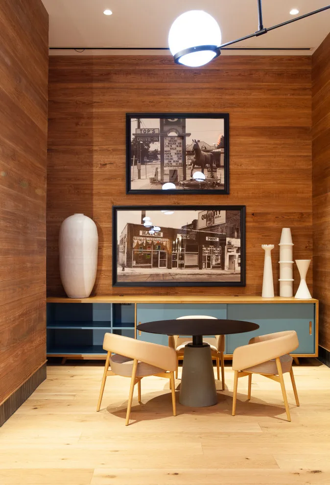 Virgin Inn by Crowell + Co. Interiors - Photo 2
