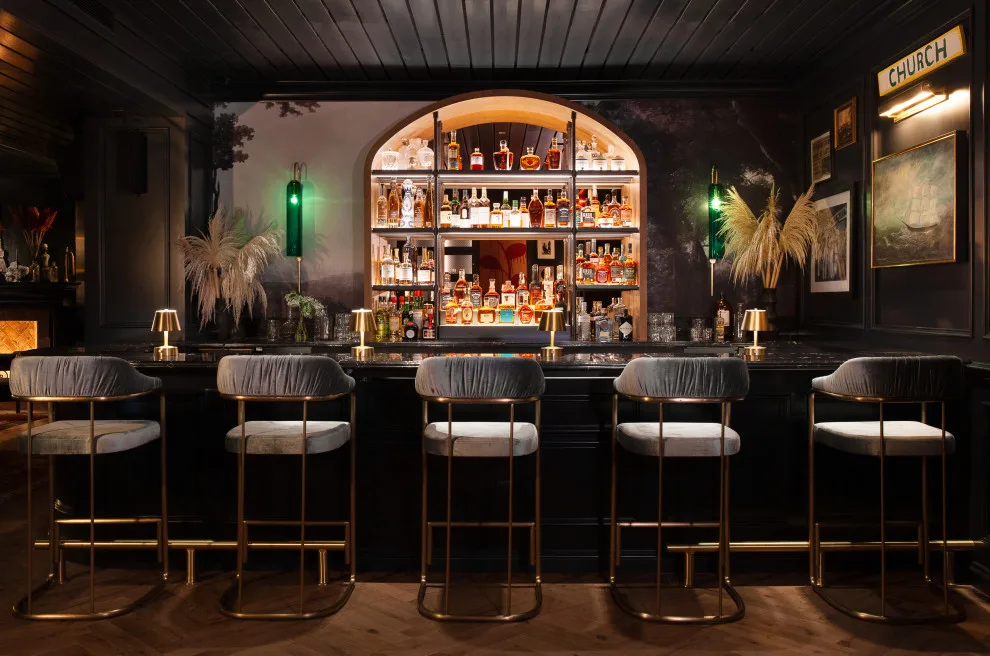 Virgin Inn by Crowell + Co. Interiors - Photo 12
