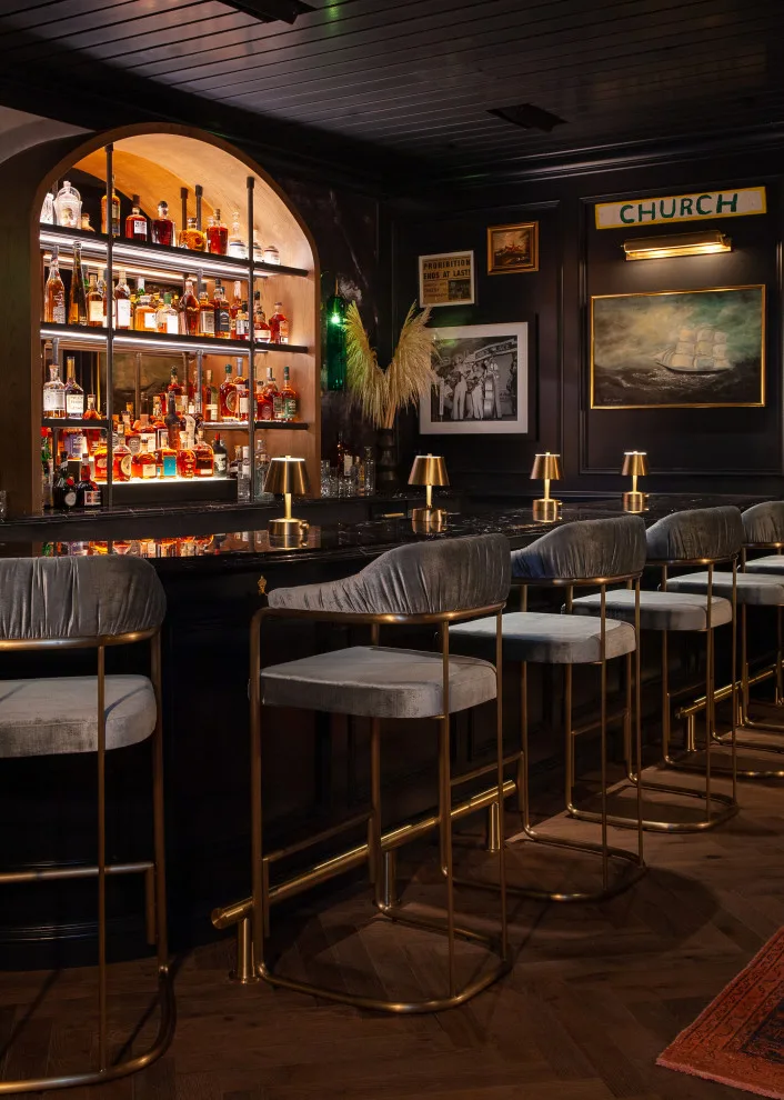 Virgin Inn by Crowell + Co. Interiors - Photo 8