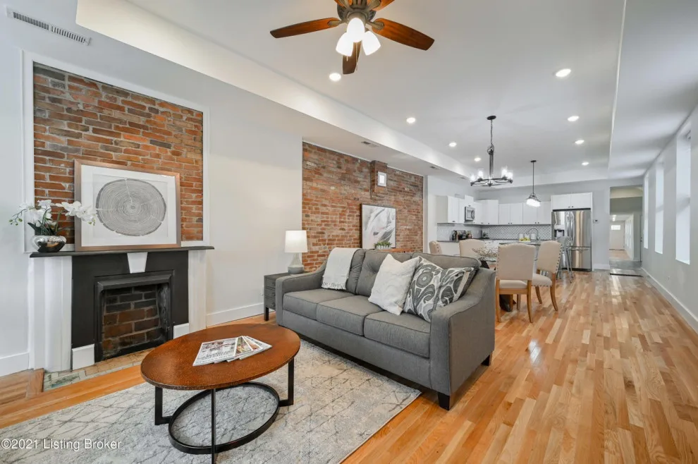 Actual Staging for a Virtual Stage by Living Spaces Design Group - Photo 2