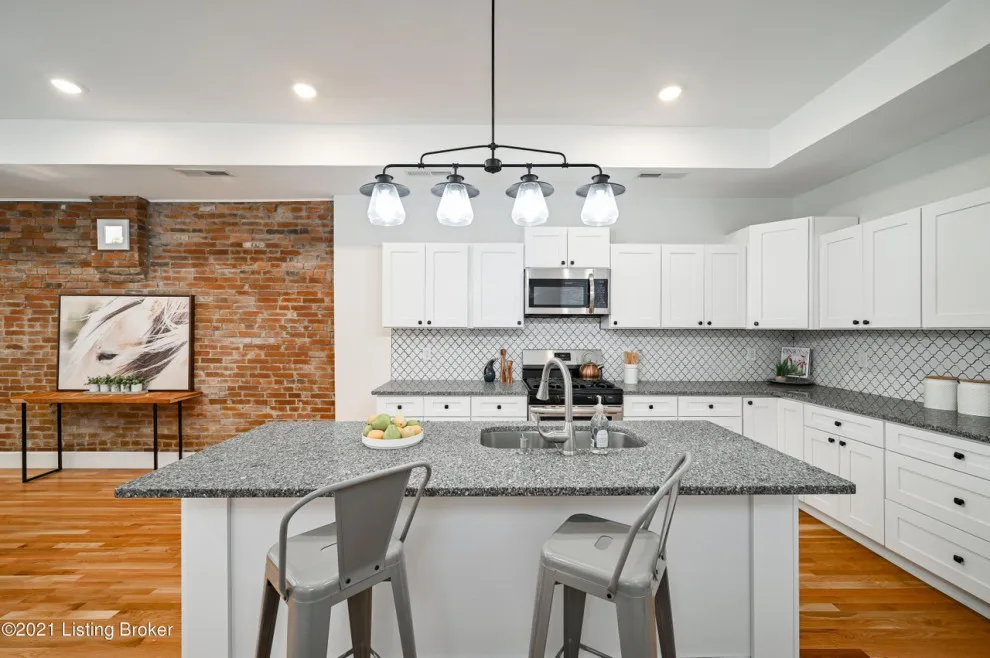 Actual Staging for a Virtual Stage by Living Spaces Design Group - Photo 9