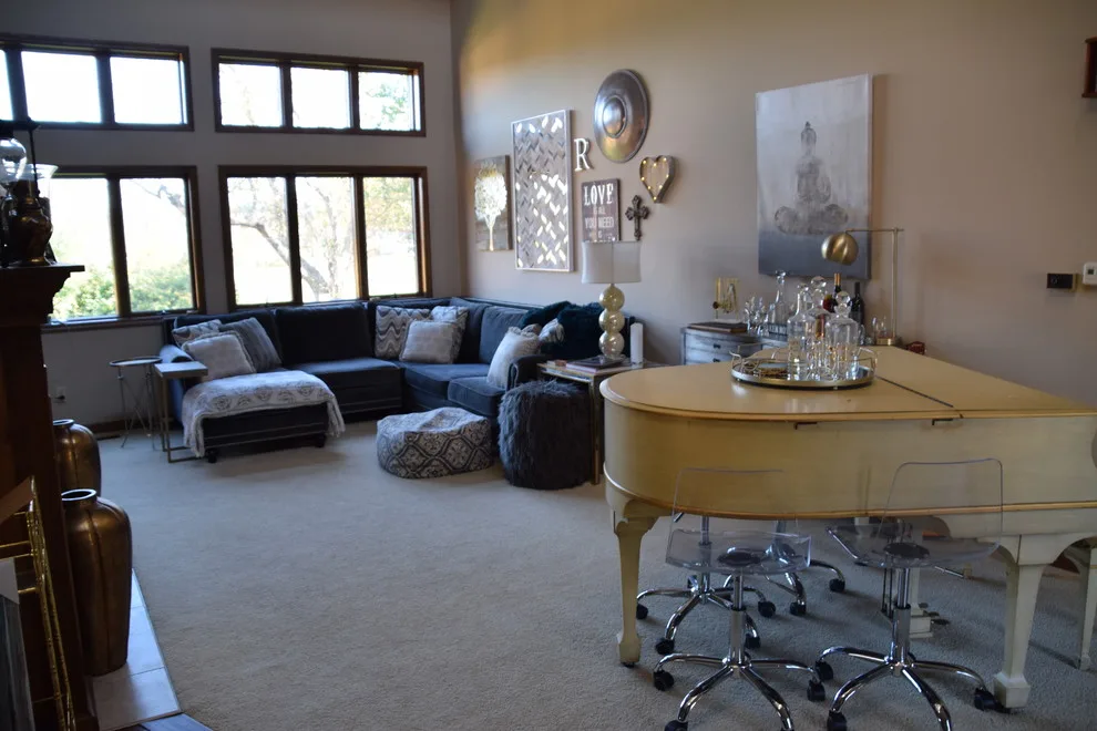 Virtual Home by Savvy Style With Valerie - Photo 12