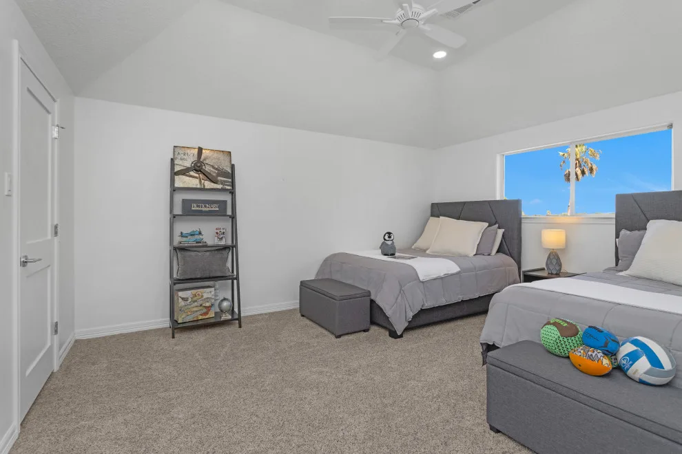 Walden Road - Upscale - Mixed Home Staging by FlyGirl Home Staging & Redesign - Photo 16