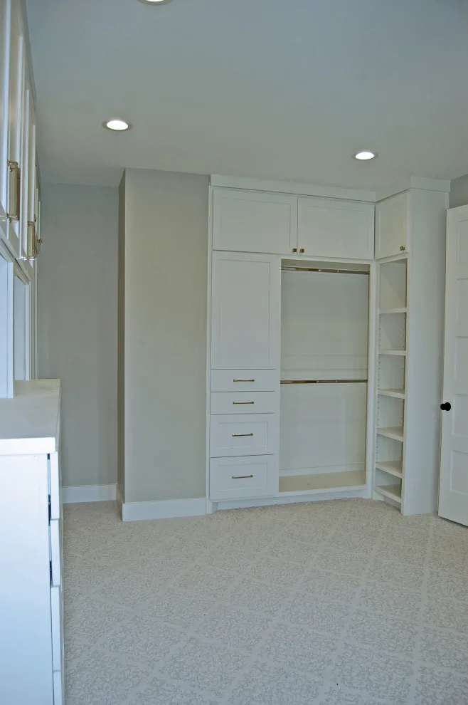 Closet renovation project by Miralia Design Group - Photo 2