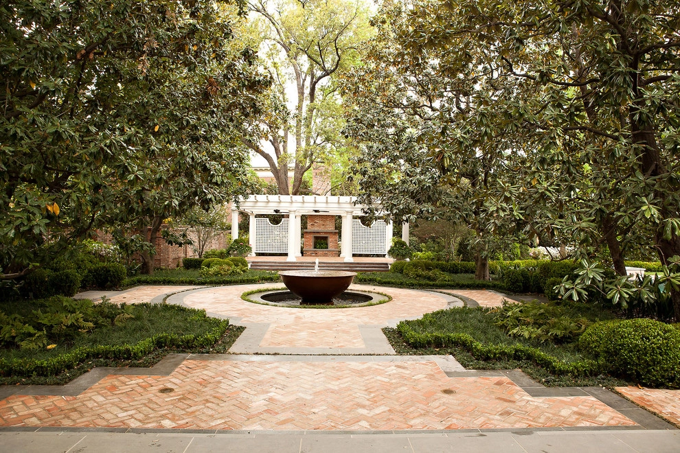 Elegant Park Cities Property by Southern Botanical, Inc. - Photo 2