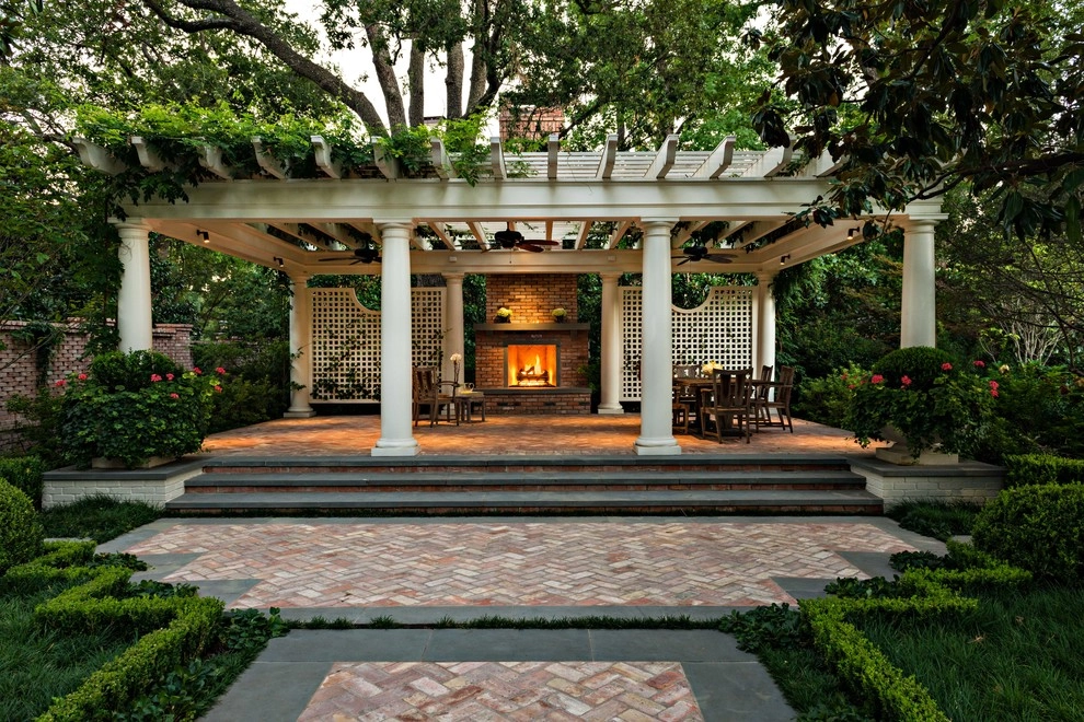 Elegant Park Cities Property by Southern Botanical, Inc. - Photo 3